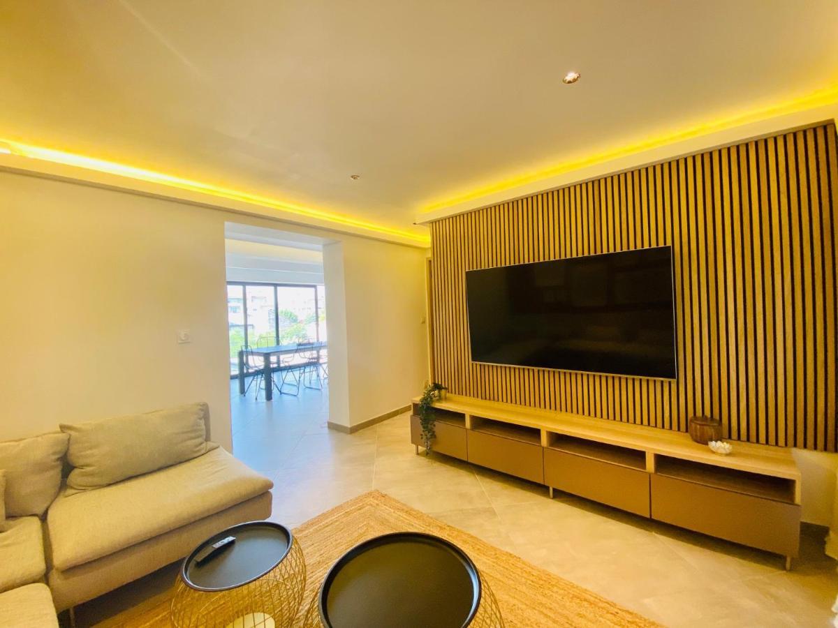 Duplex 120M2 Terrasse Vue Sur Nimesアパートメント エクステリア 写真
